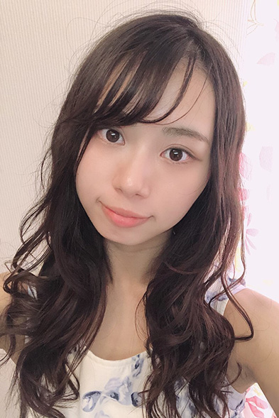 彩倉 まりな